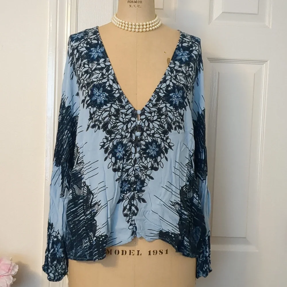 Free People Birds Of A Feather Top Sz. L - Picture 2 of 8